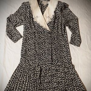 EUC Liz Robert’s Vintage Butterfly Dress with Eyelet Collar